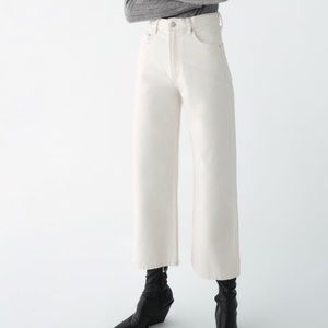 ZARA wide/straight leg jeans